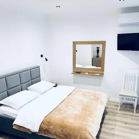 Hotel Kutal Park Permet
