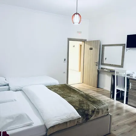 Kutal Park Hotel Permet